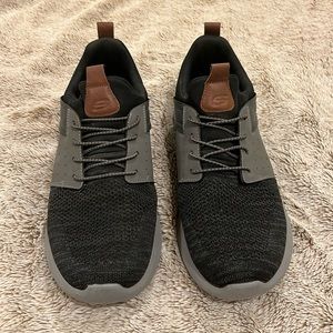 Skechers Mens Classic Fit Sneaker Lace Up Low Top 56299 Black Gray Size 12